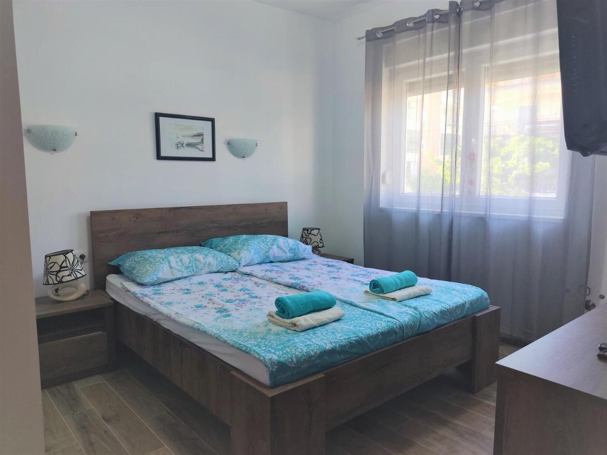 Sunny Attic Apartment With Balcony & Modern City Apartment With Outdoor Area, No Balcony 特罗吉尔 外观 照片