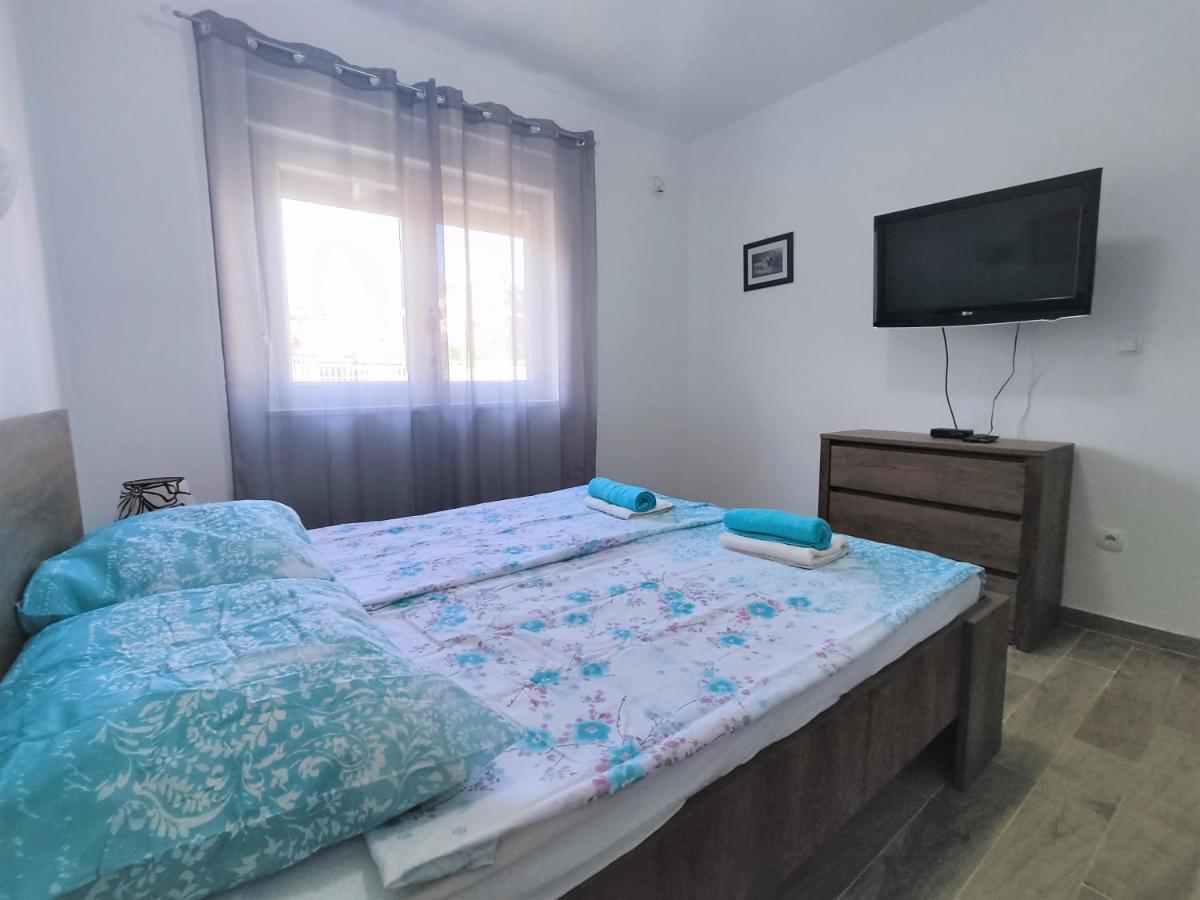 Sunny Attic Apartment With Balcony & Modern City Apartment With Outdoor Area, No Balcony 特罗吉尔 外观 照片