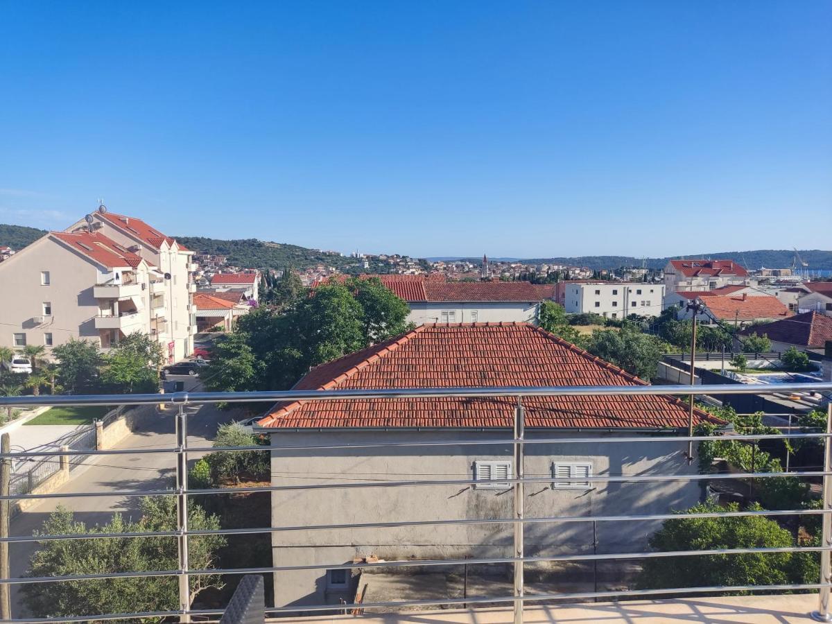 Sunny Attic Apartment With Balcony & Modern City Apartment With Outdoor Area, No Balcony 特罗吉尔 外观 照片
