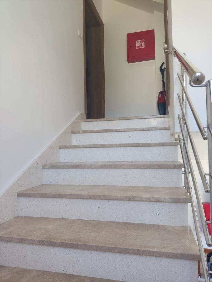 Sunny Attic Apartment With Balcony & Modern City Apartment With Outdoor Area, No Balcony 特罗吉尔 外观 照片